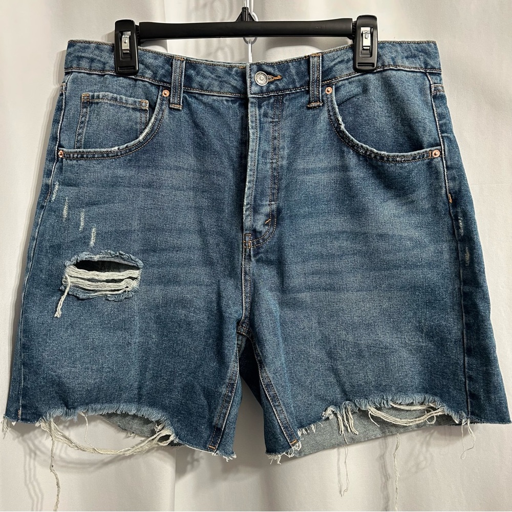 Women’s Wild Fable High Rise Bermuda Distressed Denim Shorts Size 14